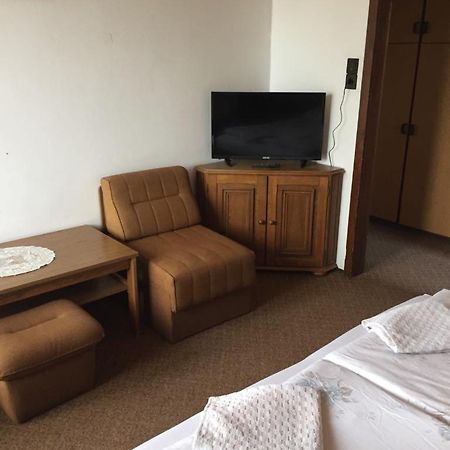 Hotel Ilona Panzio Balatonlelle Zewnętrze zdjęcie