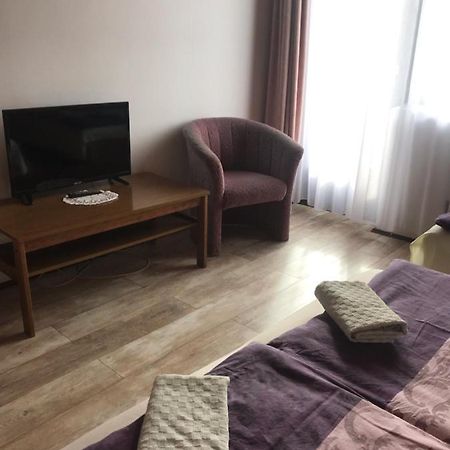 Hotel Ilona Panzio Balatonlelle Zewnętrze zdjęcie